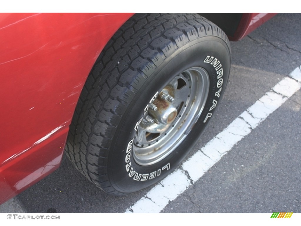 1997 Dakota Regular Cab - Metallic Red / Mist Gray photo #14