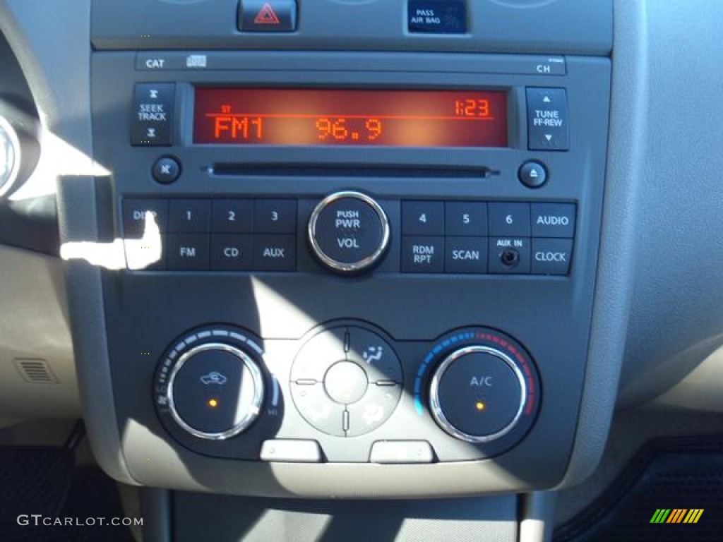 2012 Altima 2.5 S Special Edition - Winter Frost White / Blonde photo #9