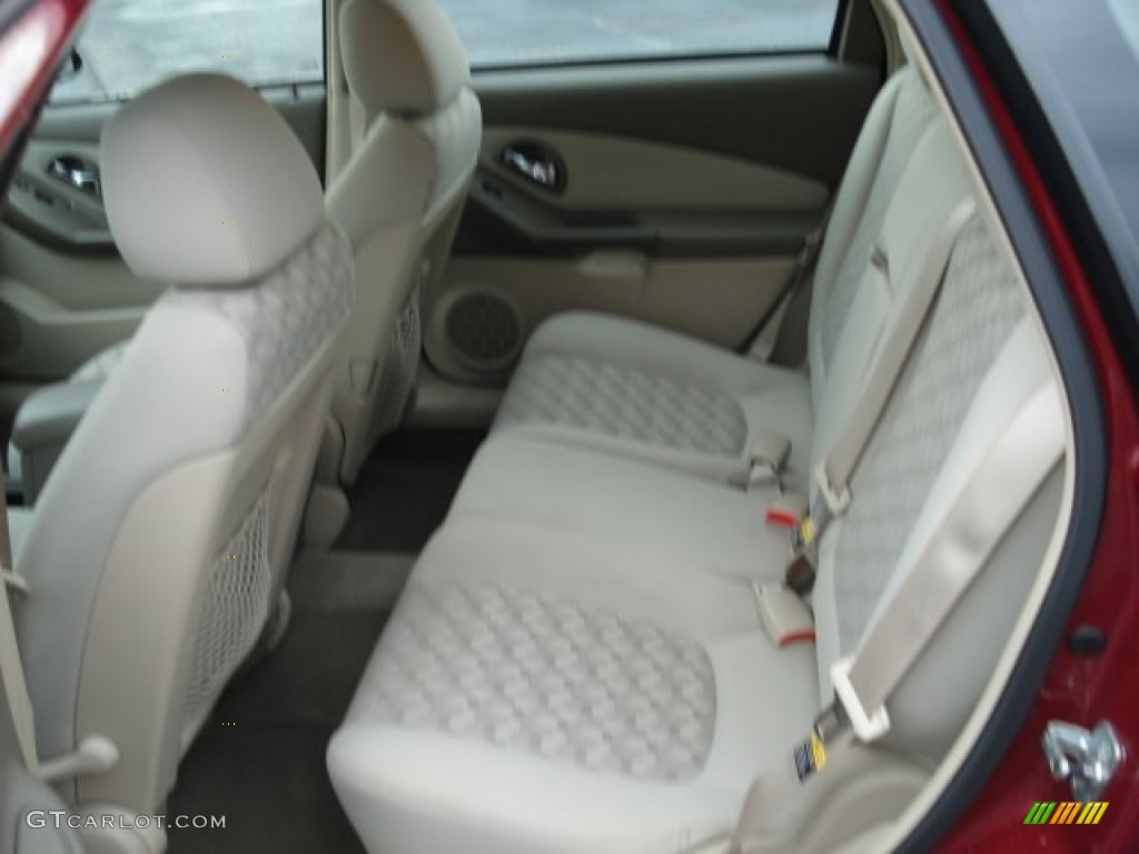 2004 Malibu Maxx LS Wagon - Sport Red Metallic / Neutral photo #13