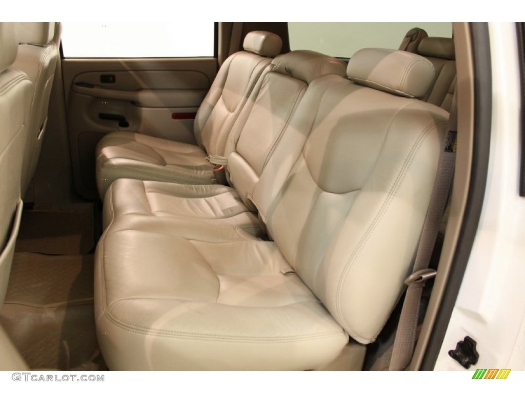 2004 Yukon XL 1500 SLE 4x4 - Summit White / Neutral/Shale photo #19