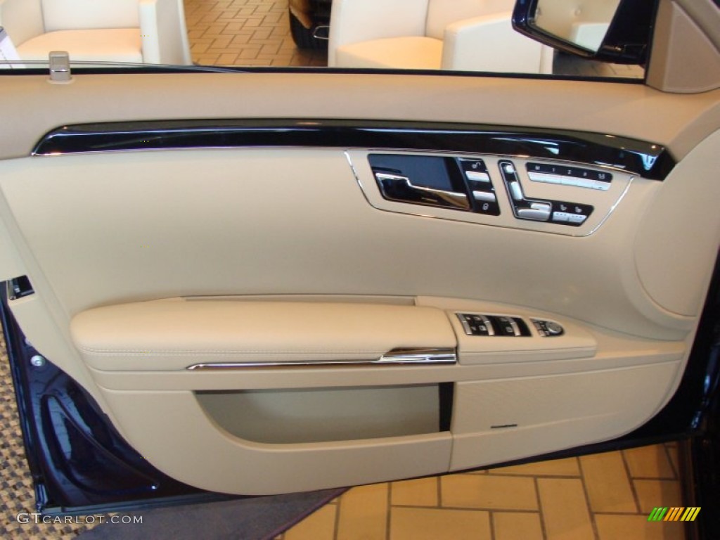 2010 Mercedes-Benz S 63 AMG Sedan Cashmere/Savanna Door Panel Photo #56516281