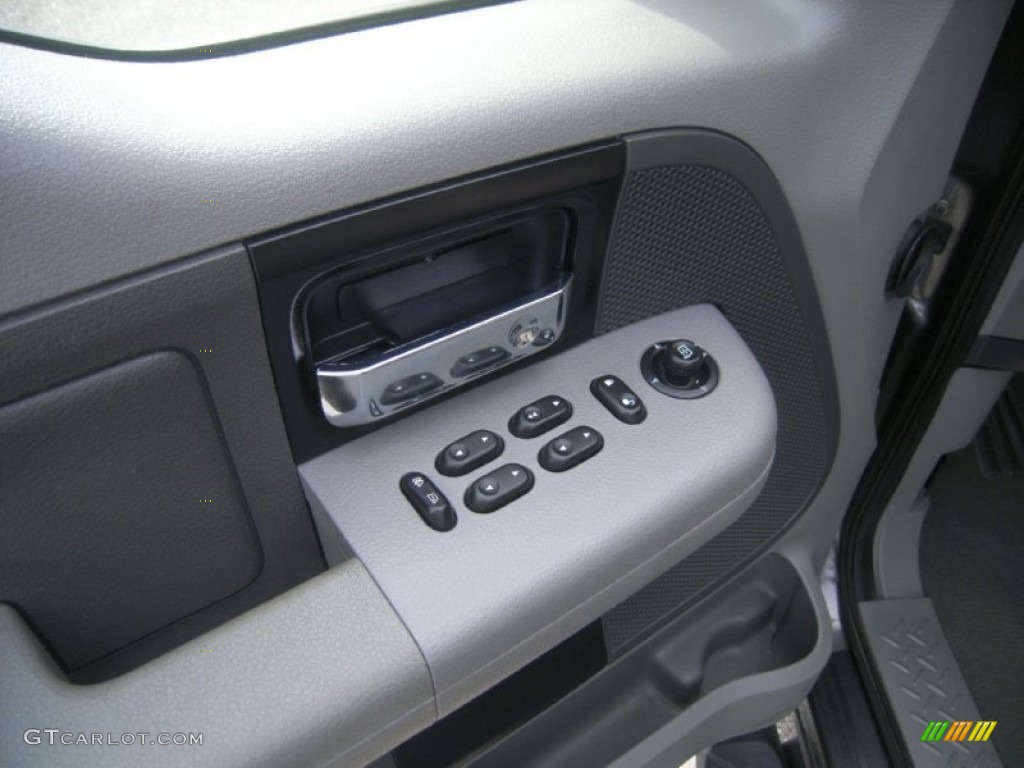 2005 F150 XLT SuperCrew 4x4 - Dark Shadow Grey Metallic / Medium Flint/Dark Flint Grey photo #23