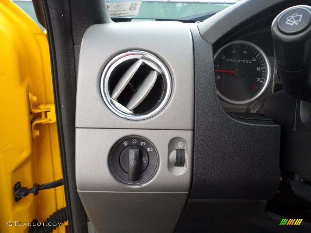 2004 F150 FX4 SuperCab 4x4 - Blazing Yellow / Black/Medium Flint photo #50