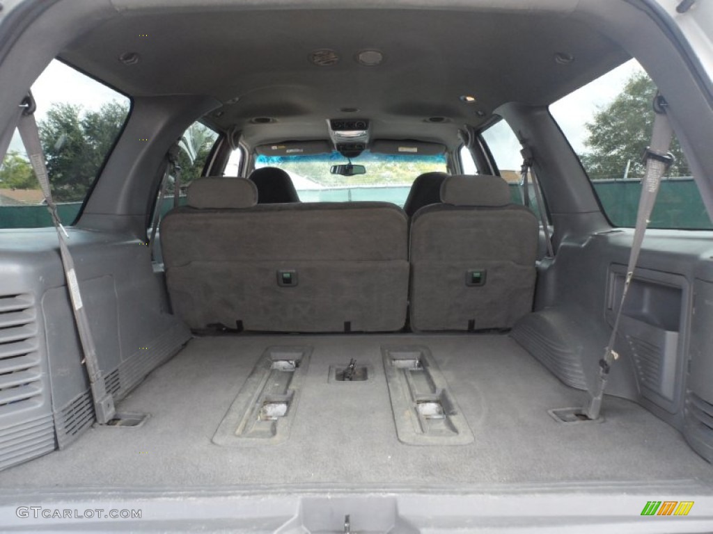 2002 Ford Expedition XLT 4x4 Trunk Photo #56520868