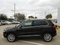 Deep Black Metallic - Tiguan SE Photo No. 4