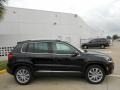 Deep Black Metallic - Tiguan SE Photo No. 8