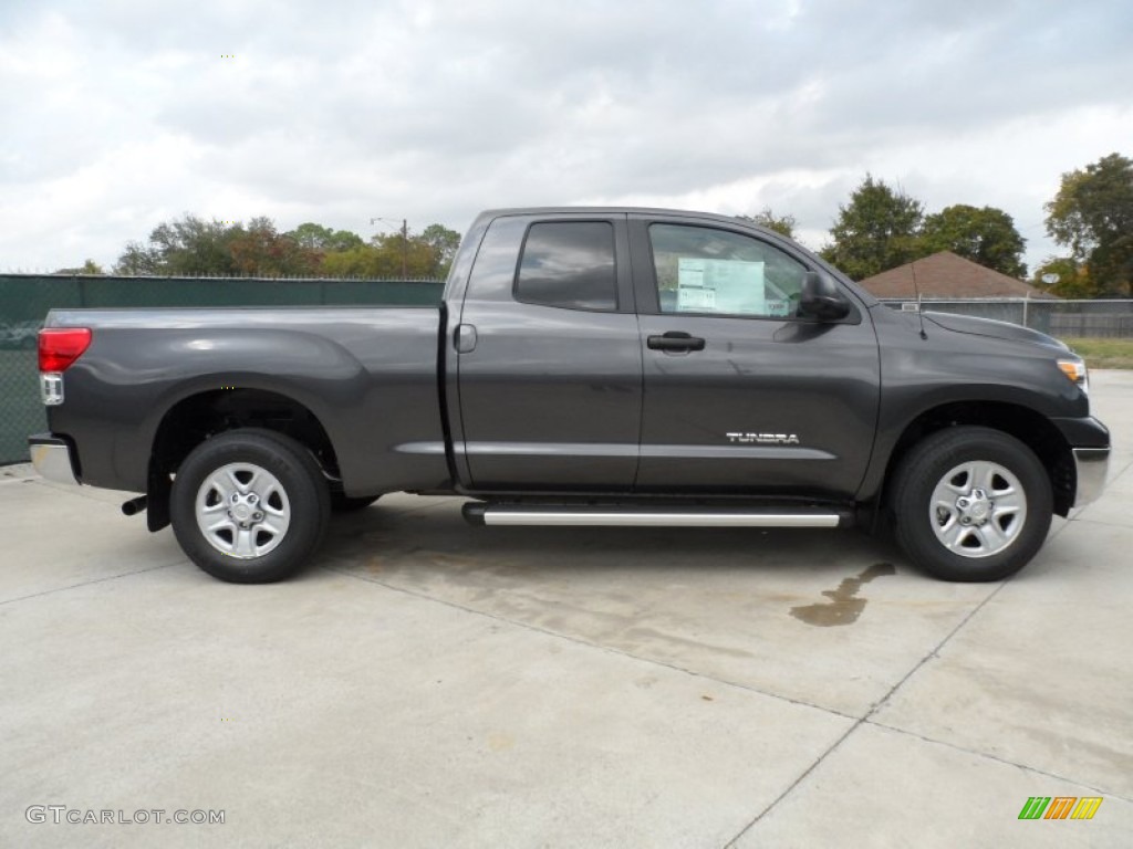 2012 Tundra Double Cab 4x4 - Magnetic Gray Metallic / Graphite photo #2