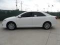 Super White - Camry L Photo No. 6