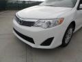 Super White - Camry L Photo No. 10