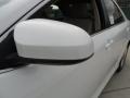 Super White - Camry L Photo No. 12