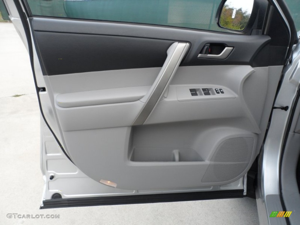 2012 Toyota Highlander SE Door Panel Photos