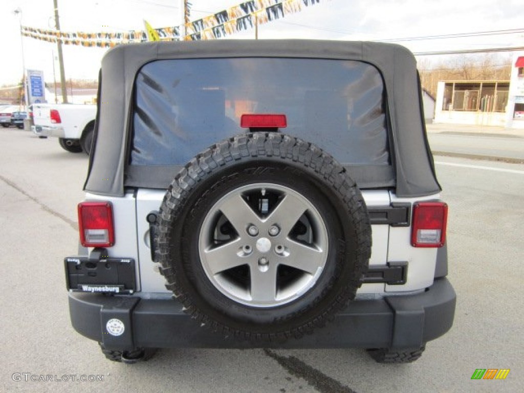 2010 Wrangler Rubicon 4x4 - Bright Silver Metallic / Dark Slate Gray/Medium Slate Gray photo #4