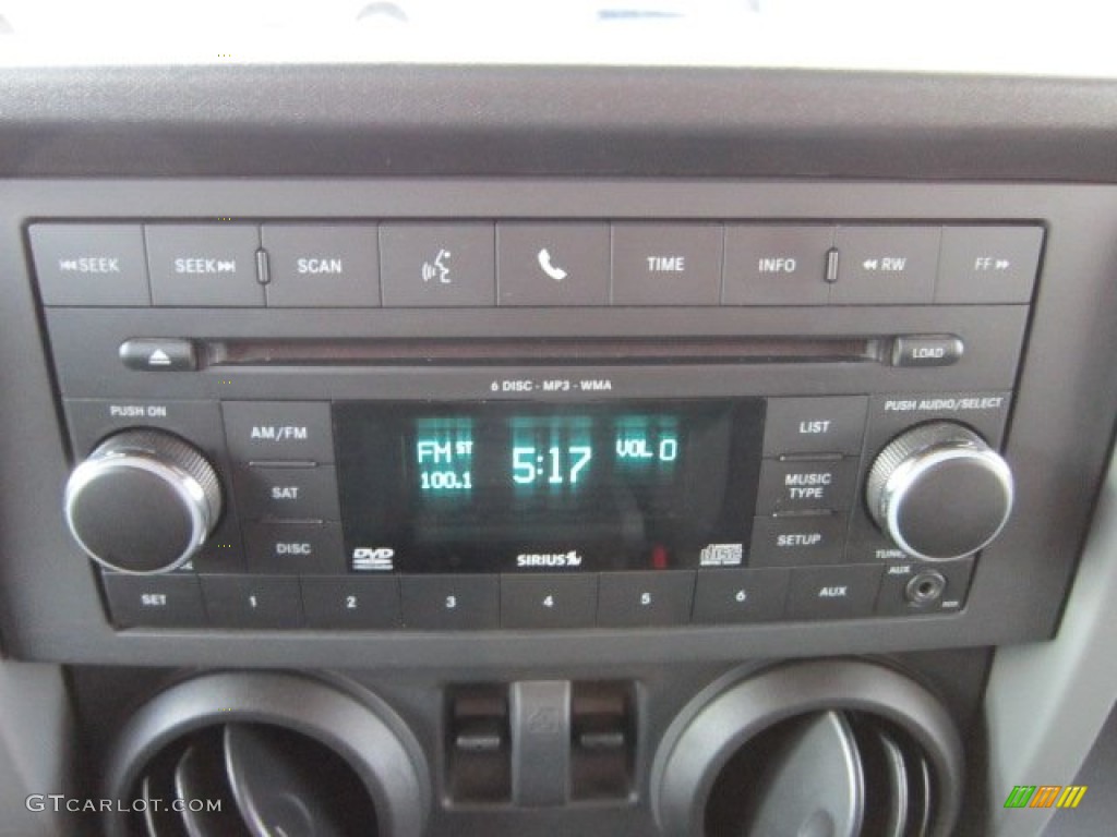 2010 Jeep Wrangler Rubicon 4x4 Audio System Photo #56529761