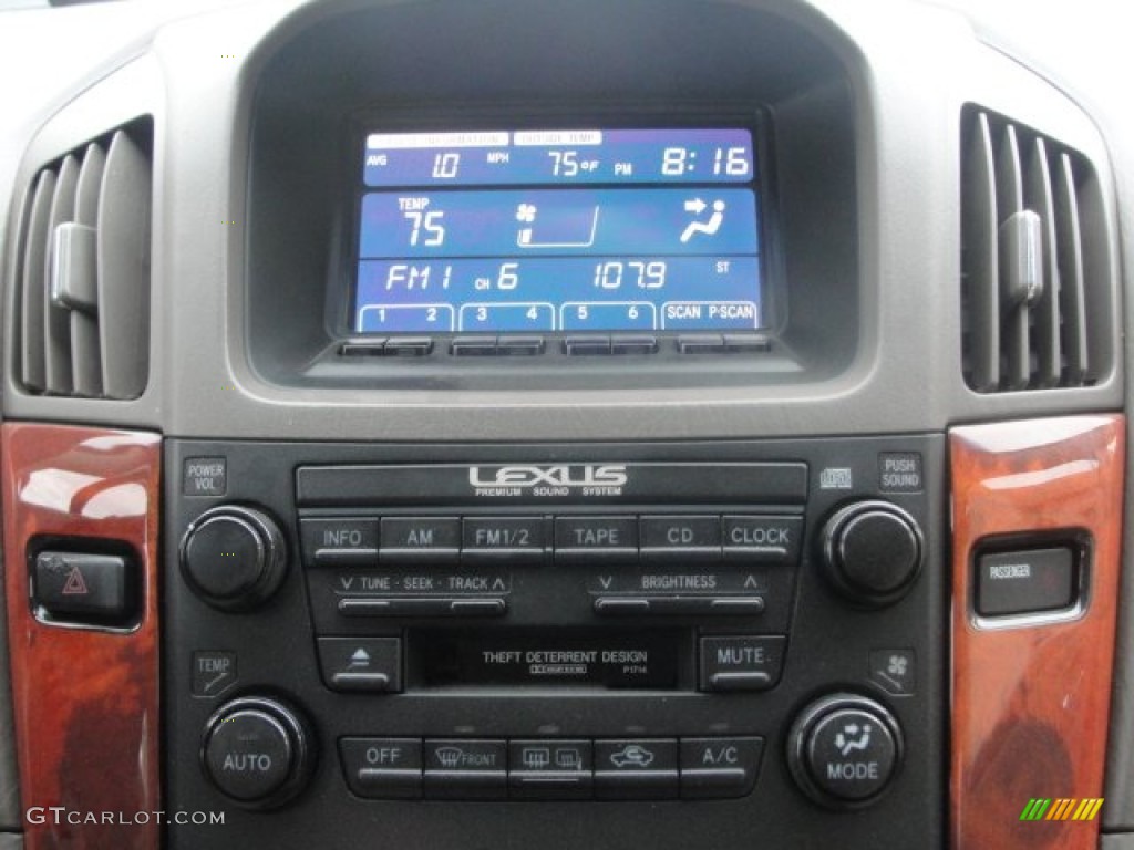 2003 RX 300 AWD - Black Onyx / Ivory photo #17