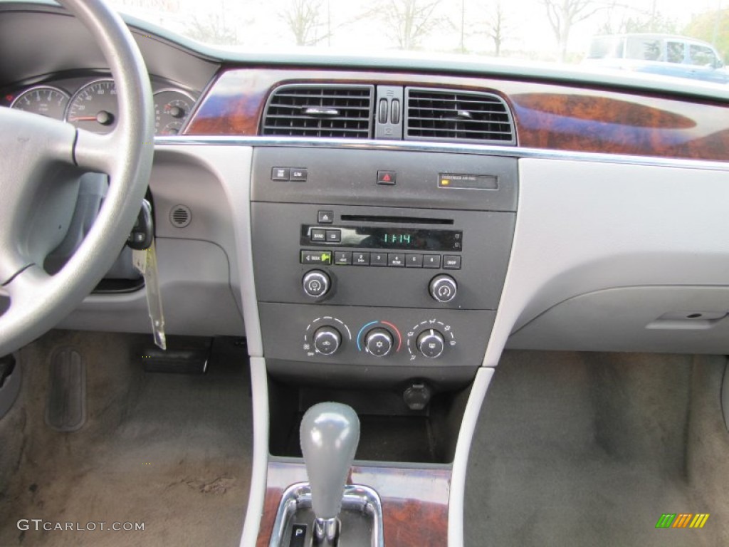 2007 Buick LaCrosse CX Controls Photo #56532772
