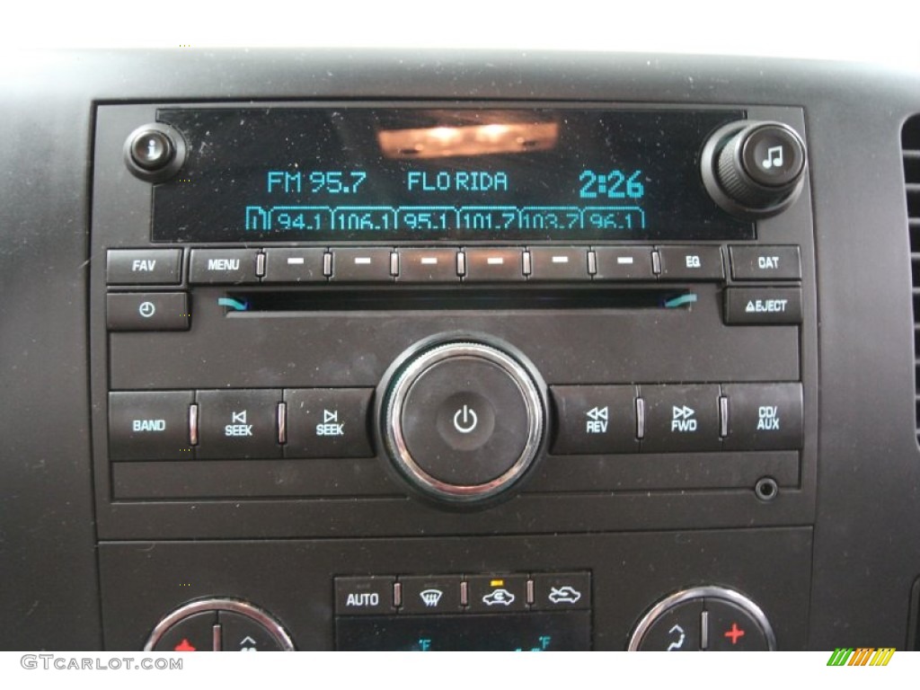 2007 GMC Sierra 1500 SLE Crew Cab Audio System Photo #56535667
