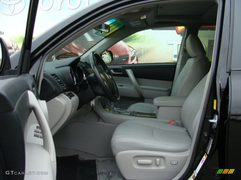 Ash Interior 2010 Toyota Highlander SE 4WD Photo #56536024