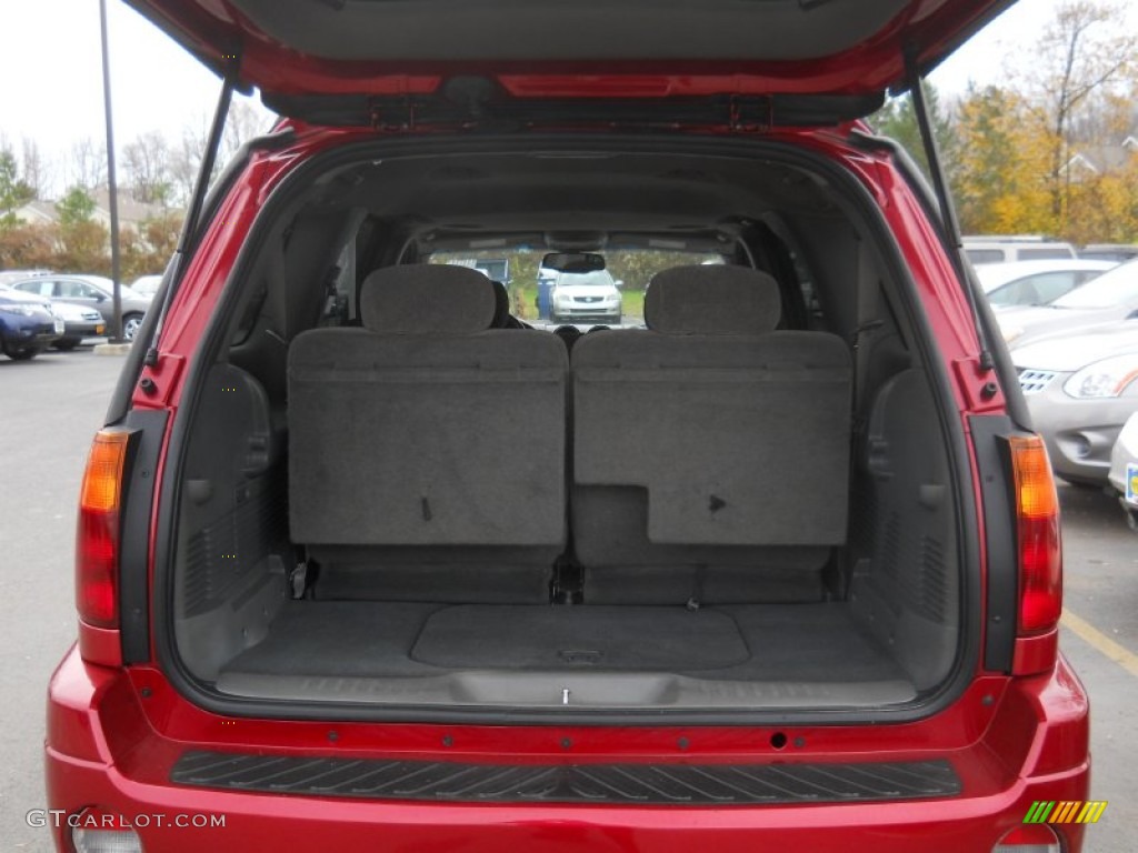 2004 GMC Envoy XL SLT 4x4 Trunk Photo #56540161