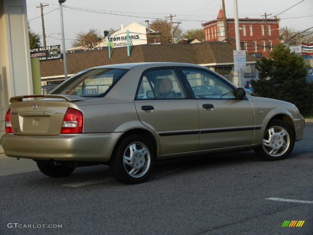 2003 Protege DX - Light Sandalwood Metallic / Gray photo #4