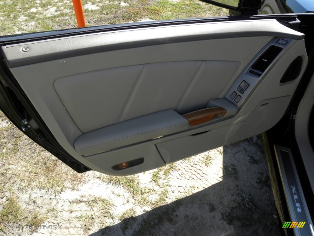 2004 Cadillac XLR Roadster Shale Door Panel Photo #56542396
