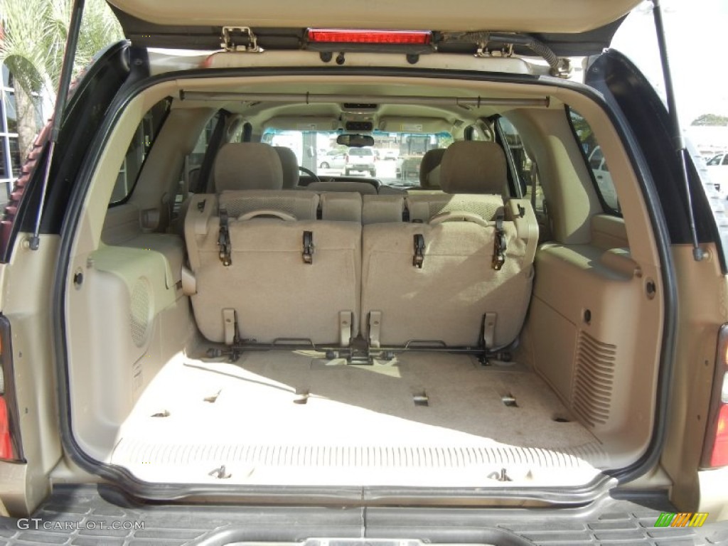 2005 Tahoe LS - Sandstone Metallic / Tan/Neutral photo #4