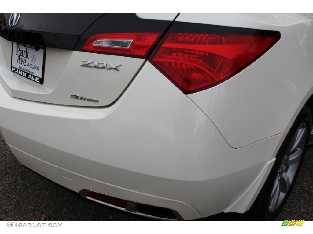 2010 ZDX AWD Technology - Aspen White Pearl / Sumatra photo #22