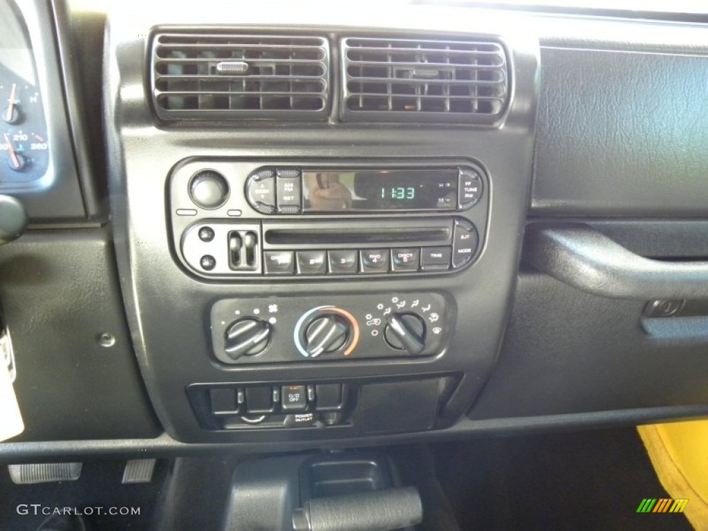 2004 Wrangler Unlimited 4x4 - Solar Yellow / Dark Slate Gray photo #20