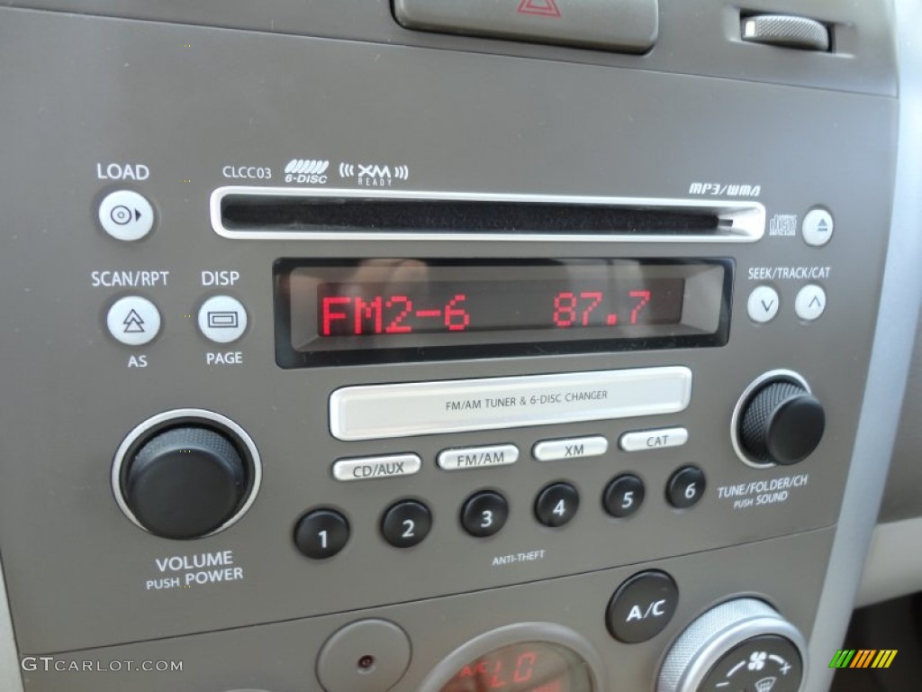2008 Suzuki Grand Vitara Luxury Audio System Photos