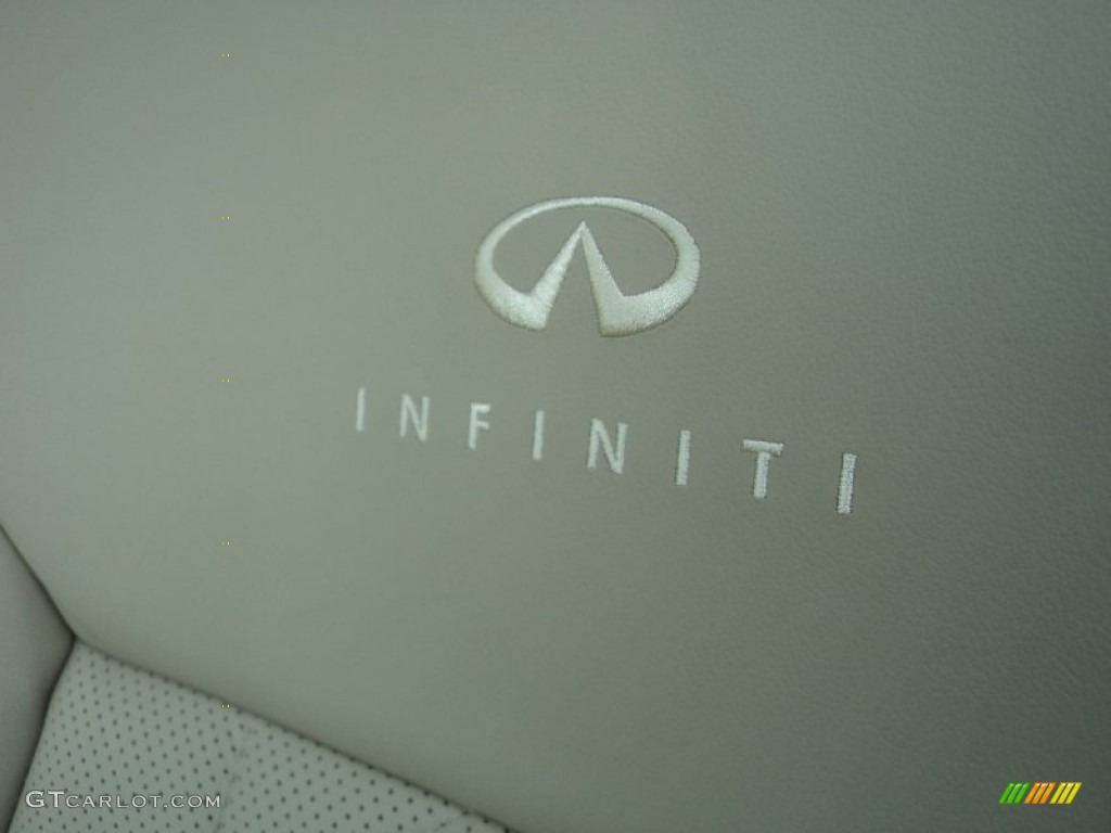 2011 Infiniti FX 35 Marks and Logos Photo #56552053