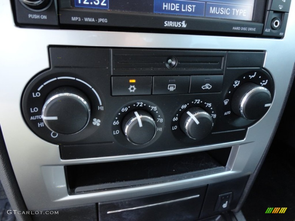 2009 Dodge Charger R/T Controls Photo #56552512