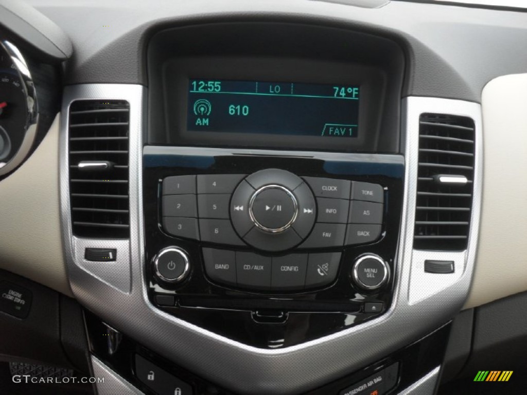 2012 Chevrolet Cruze LTZ Controls Photo #56553319