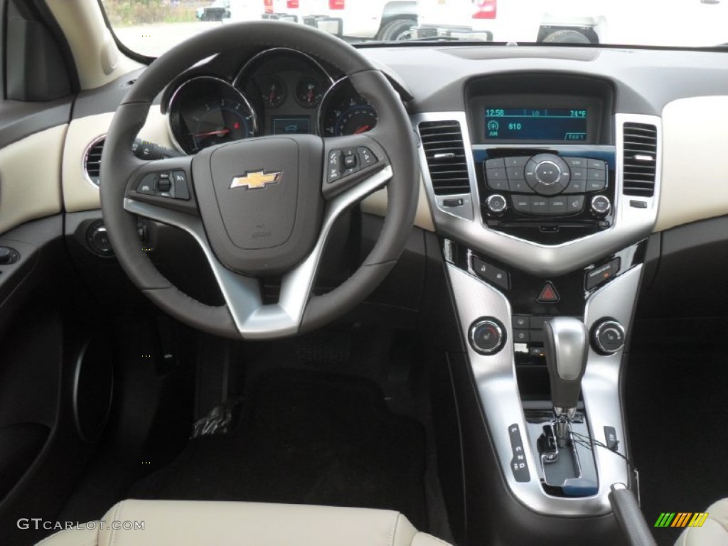 2012 Chevrolet Cruze LTZ Cocoa/Light Neutral Dashboard Photo #56553355