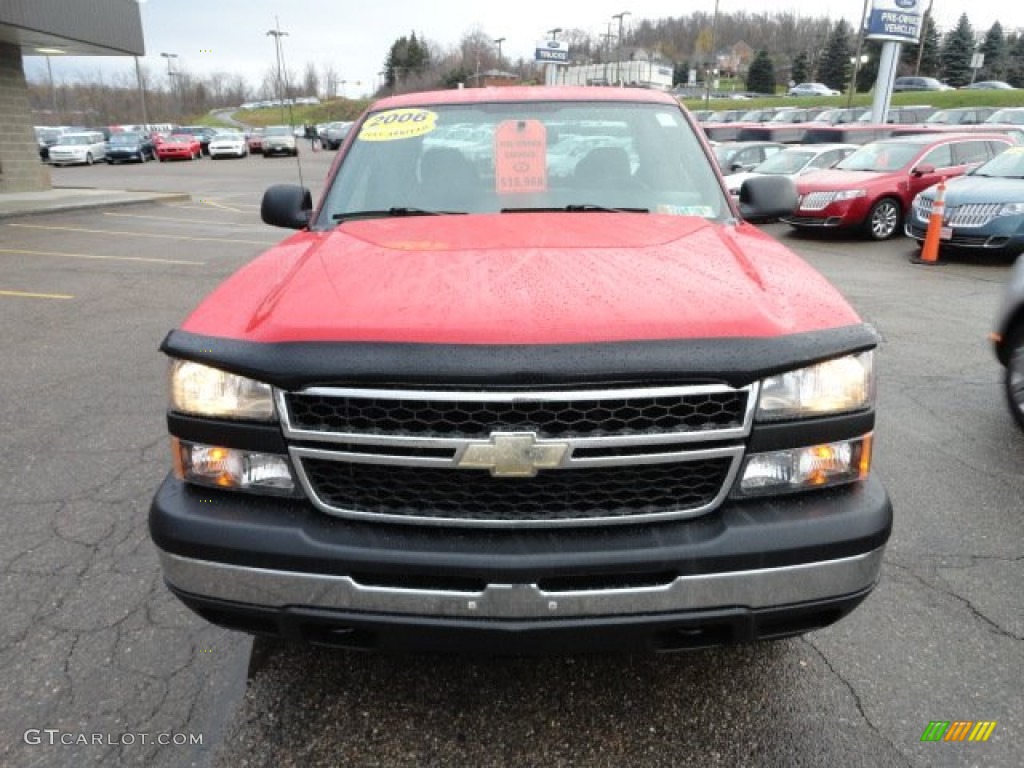2006 Silverado 1500 Work Truck Extended Cab 4x4 - Victory Red / Dark Charcoal photo #7