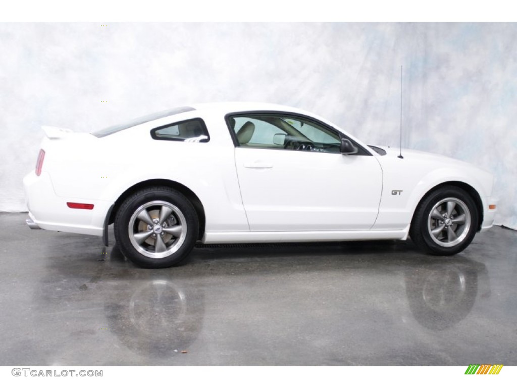 2006 Mustang GT Premium Coupe - Performance White / Light Parchment photo #10