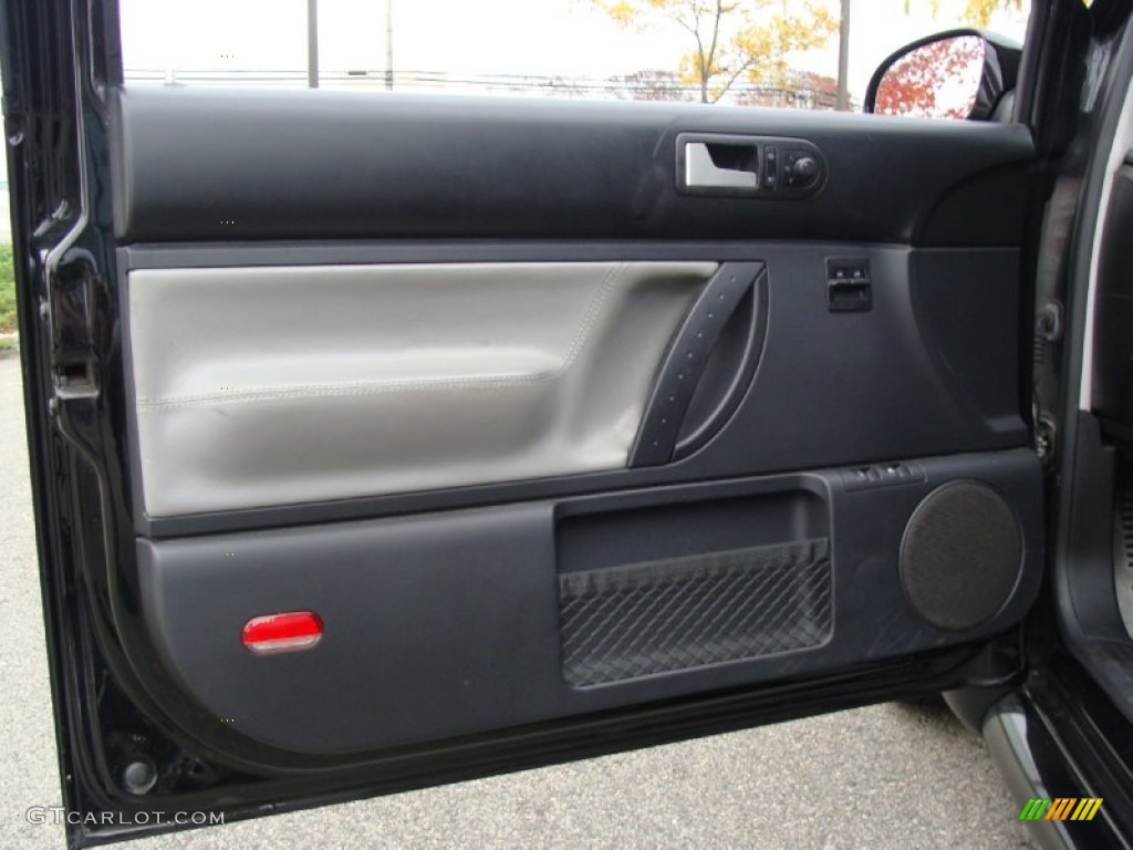 2002 Volkswagen New Beetle Turbo S Coupe Door Panel Photos