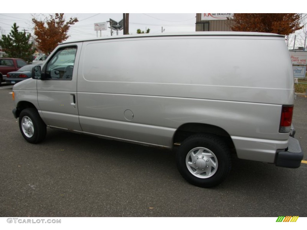 2003 E Series Van E250 Commercial - Silver Birch Metallic / Medium Flint photo #6