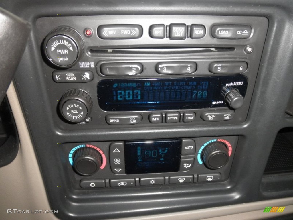 2004 Yukon XL 1500 SLT 4x4 - Summit White / Neutral/Shale photo #7