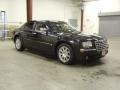 Brilliant Black - 300 C HEMI Photo No. 7
