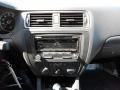 Candy White - Jetta SE Sedan Photo No. 17