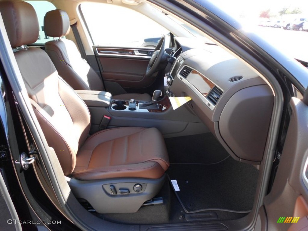 Saddle Brown Interior 2012 Volkswagen Touareg TDI Lux 4XMotion Photo #56575989