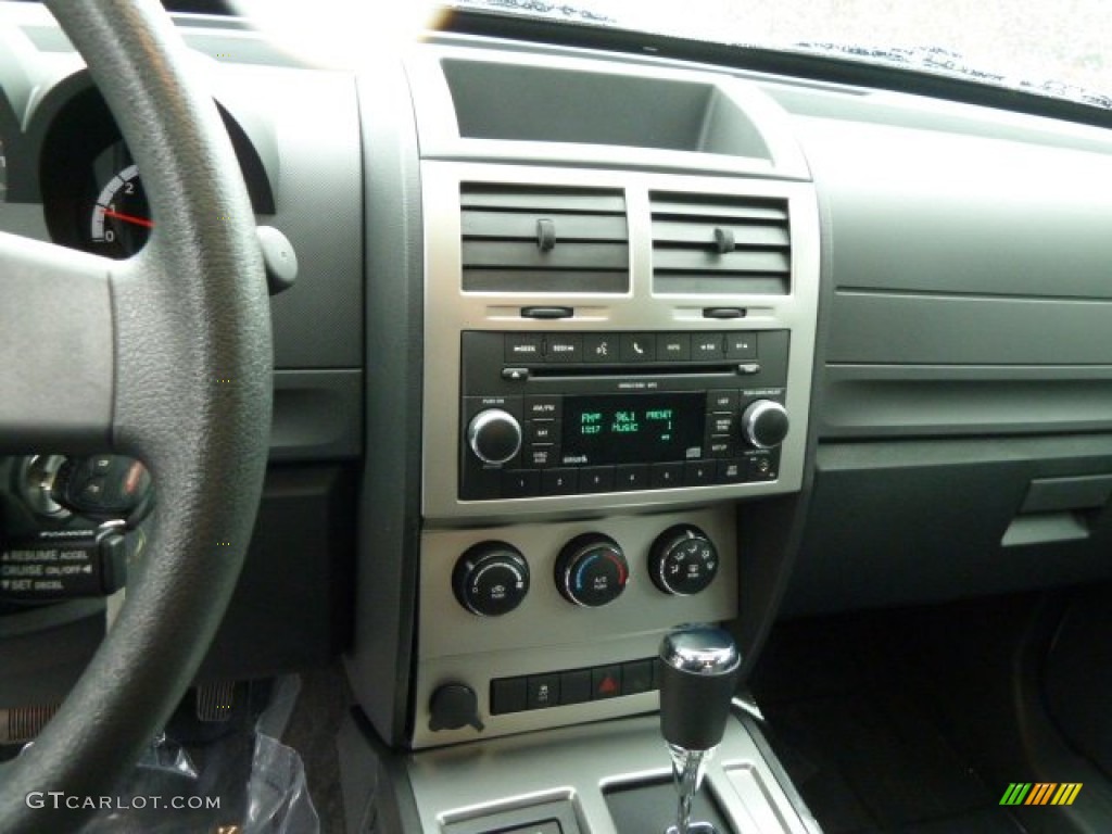 2011 Dodge Nitro Heat 4.0 4x4 Controls Photos