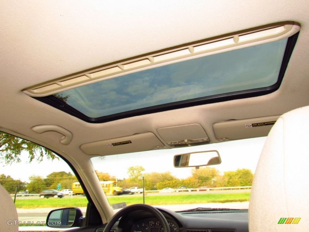 2005 Golf GL TDI 4 Door - Indigo Blue Metallic / Beige photo #17