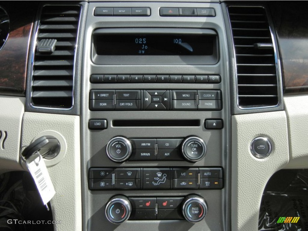 2012 Ford Taurus SEL Controls Photo #56579073