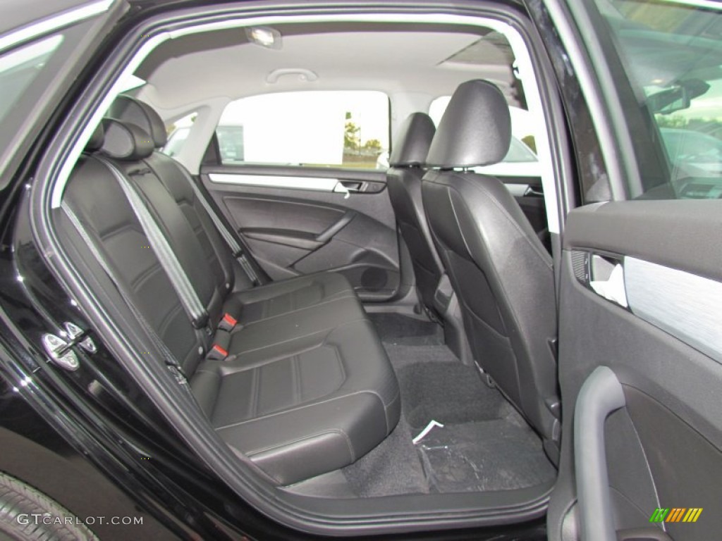 Titan Black Interior 2012 Volkswagen Passat TDI SE Photo #56579085