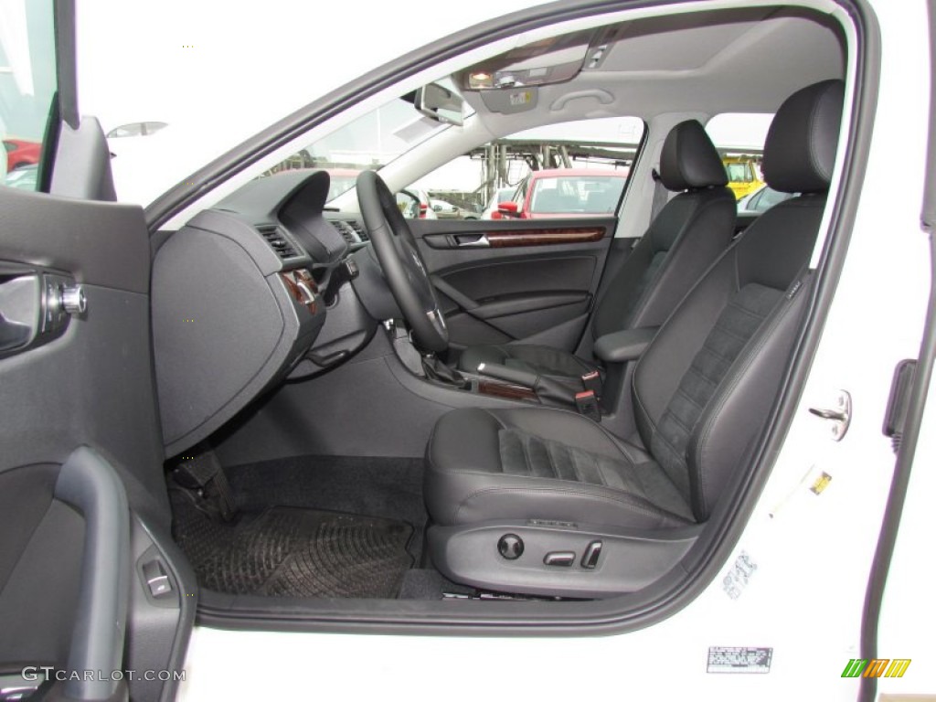 Titan Black Interior 2012 Volkswagen Passat 2.5L SEL Photo #56579456