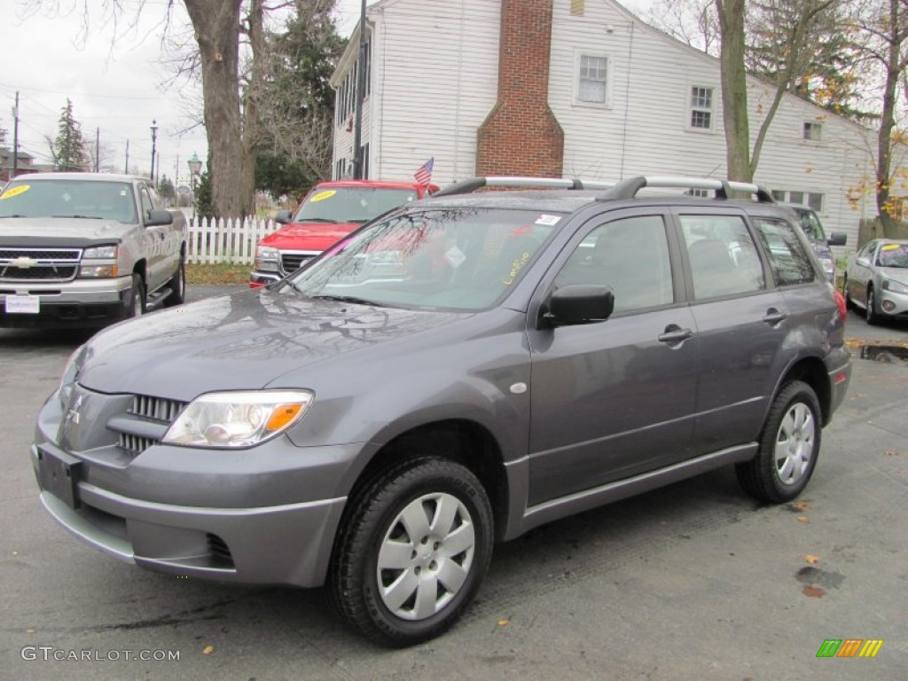 Graphite Gray Mitsubishi Outlander