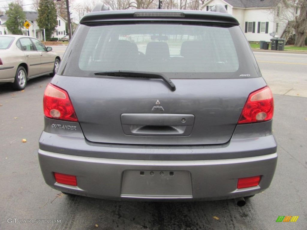 2005 Outlander XLS AWD - Graphite Gray / Charcoal photo #13