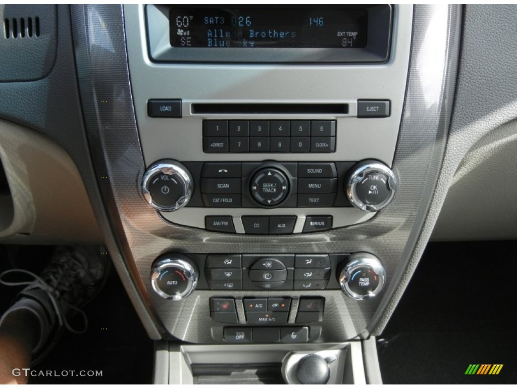 2012 Ford Fusion SEL Controls Photo #56580332