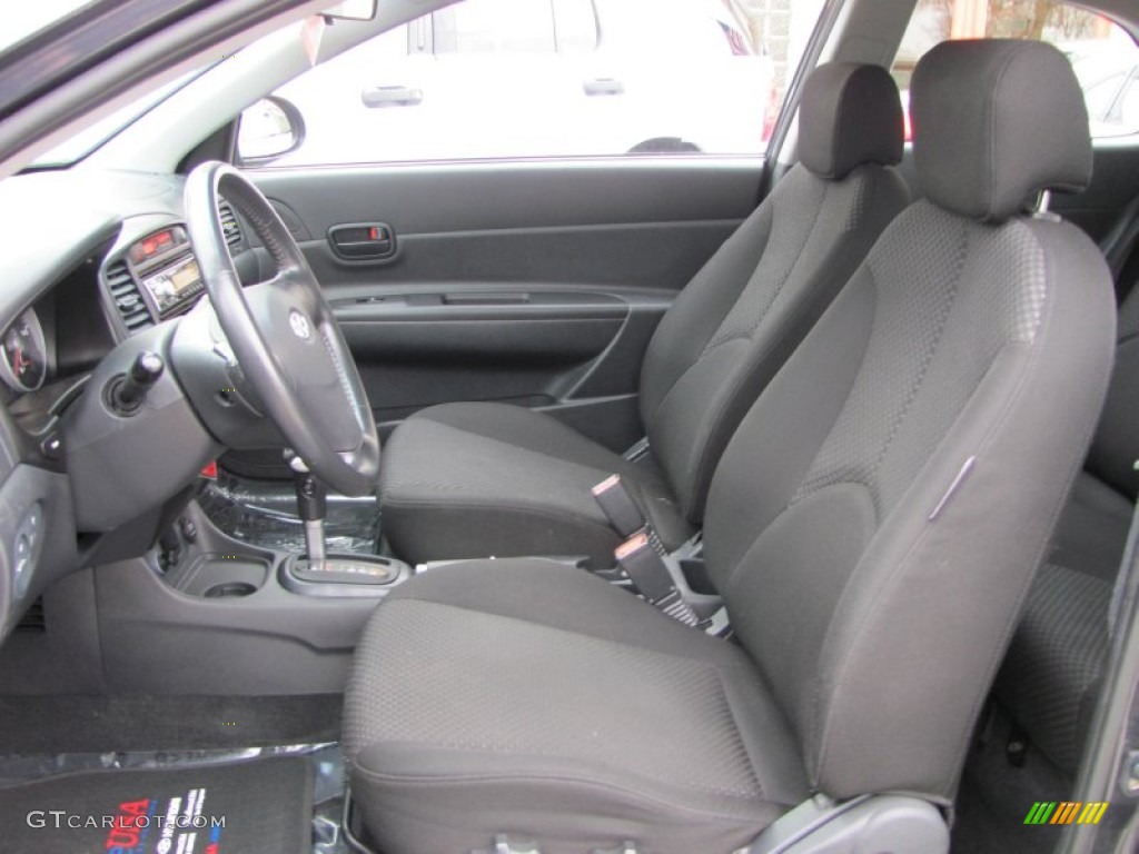 Black Interior 2007 Hyundai Accent SE Coupe Photo #56580458