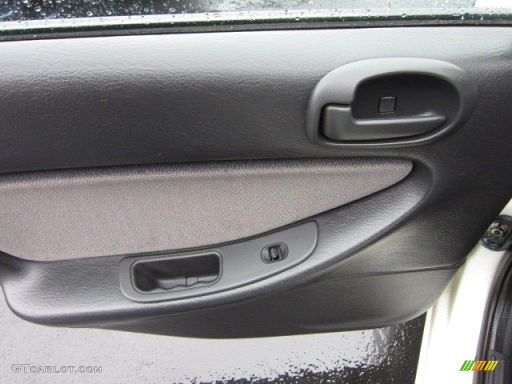 2002 Sebring LX Sedan - Stone White / Dark Slate Gray photo #15